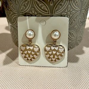Gold Pink Enamel Faux Pearl Heart Earrings